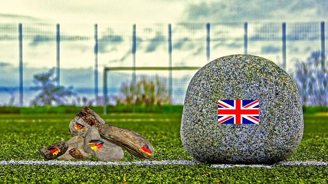 记者：于帕在穆西亚拉等3人续约后改变了自己的续约诉求