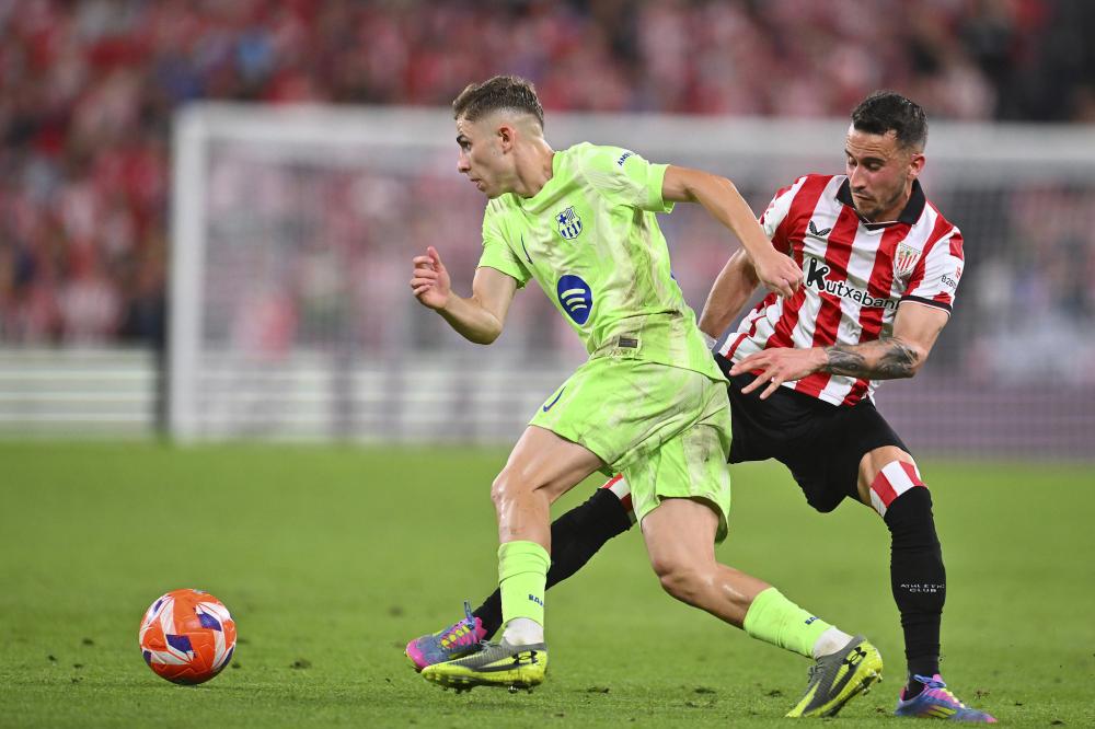 降维打击！深圳外援史密斯暴砍41分10助攻并上演准绝杀